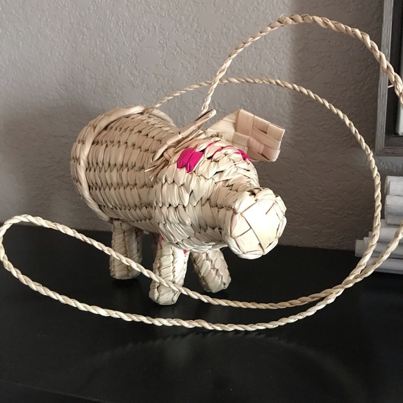 Handbags - Unique Straw / Woven Grass Pig Purse